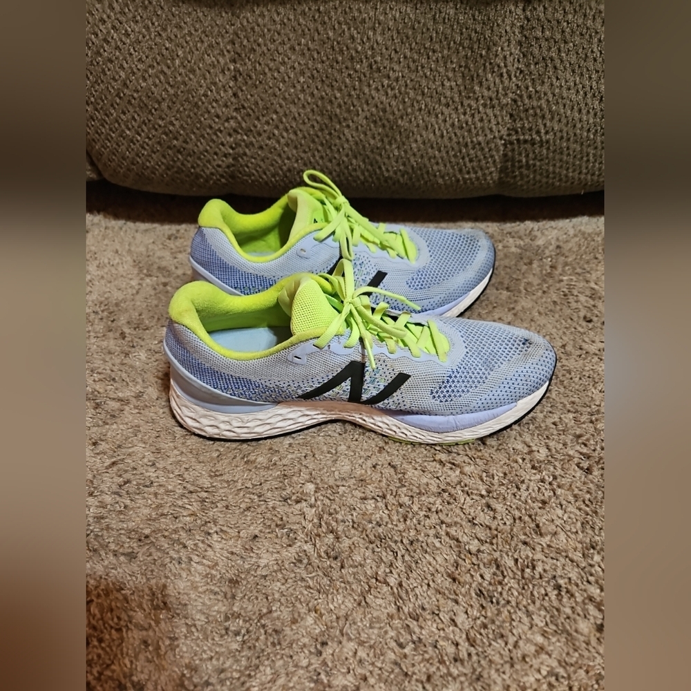 Womens New Balance Fresh Foam 880 Running Athletic Shoes Size 10